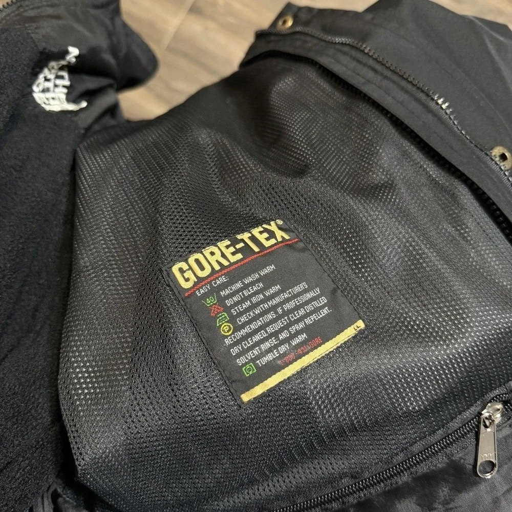 The North Face comes jacket